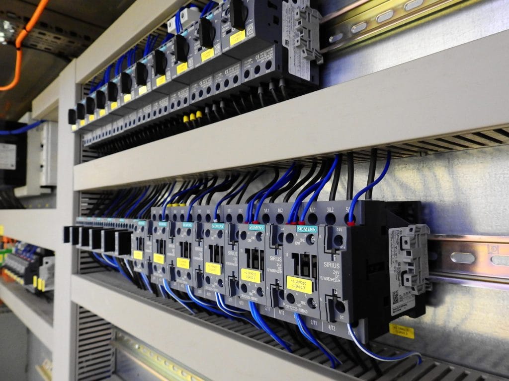 Cablatore quadri elettrici